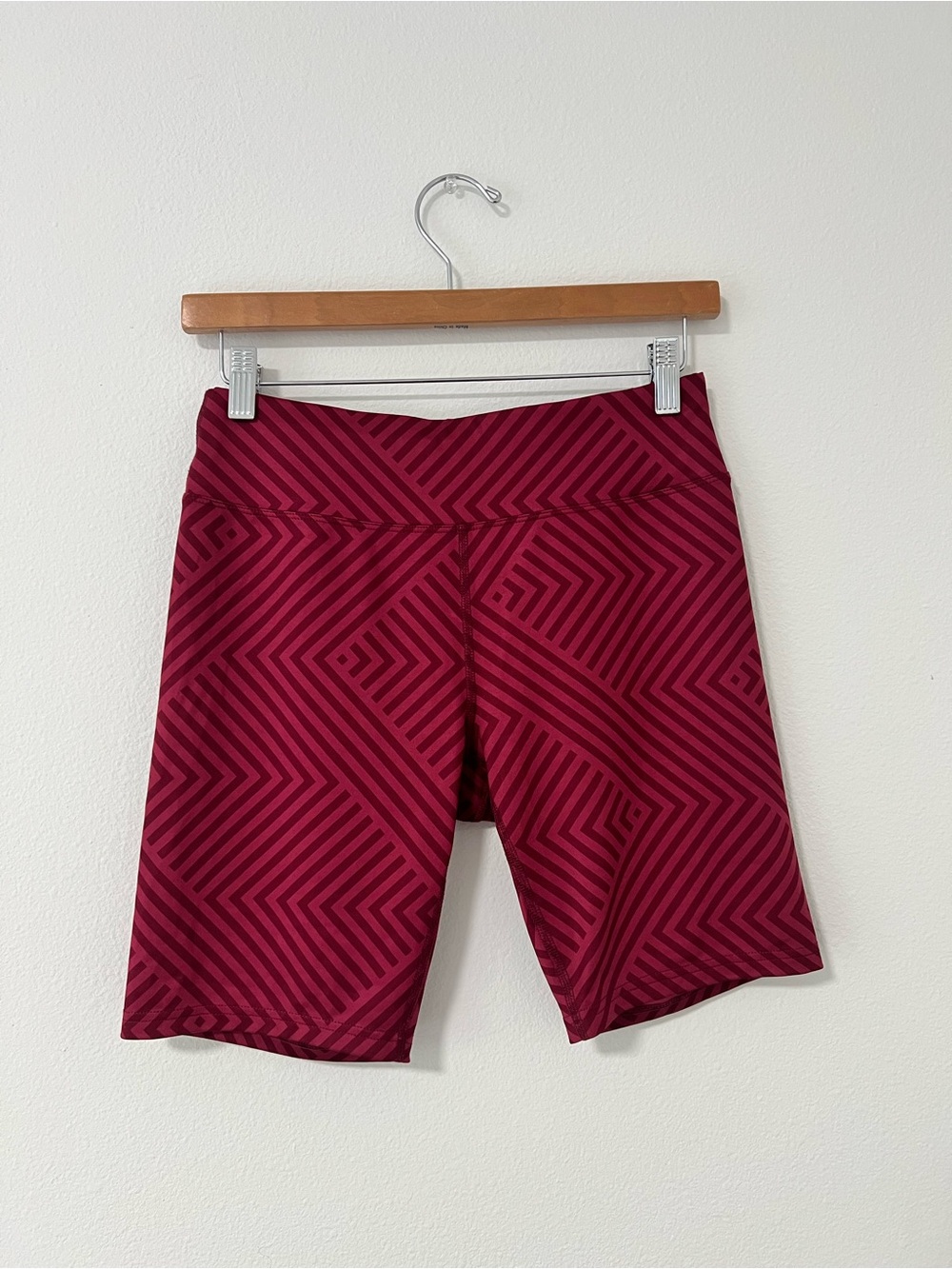 Athletech Burgundy Maroon Geo-Print Bike Shorts